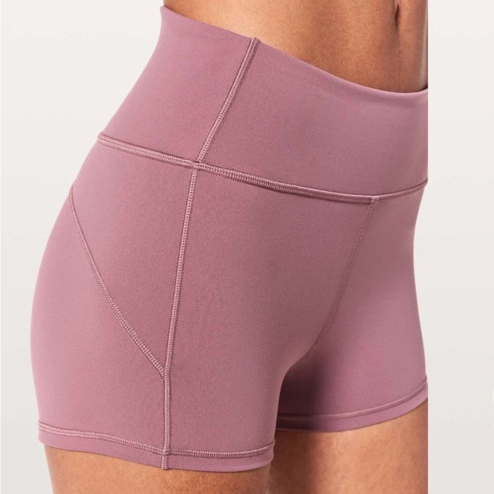 Lululemon In Movement Short *Everlux 2.5"